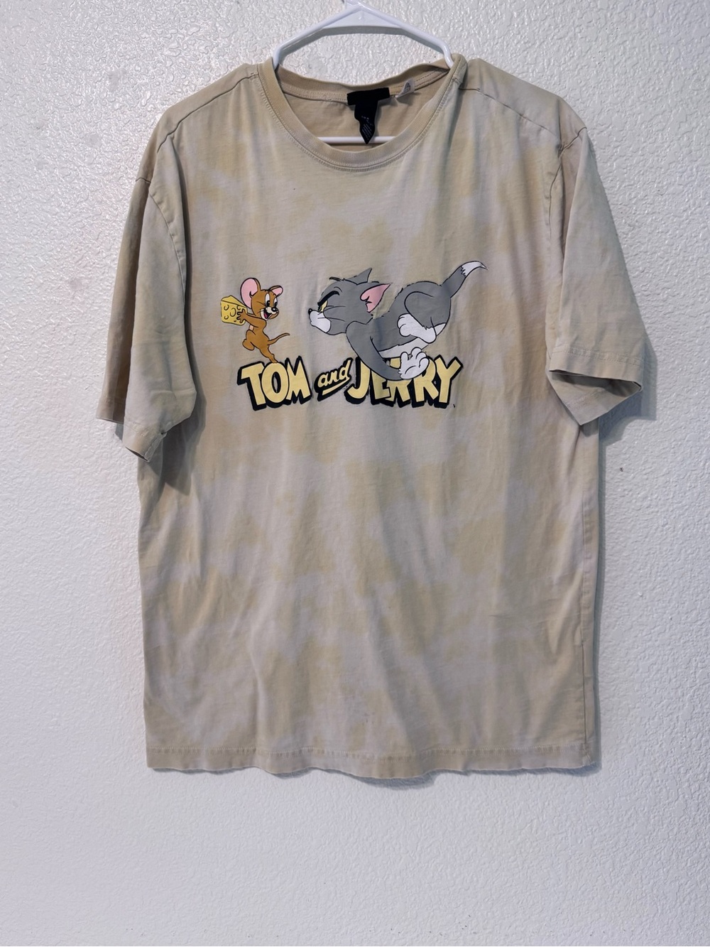 H&M Beige Tom and Jerry Graphic Tee